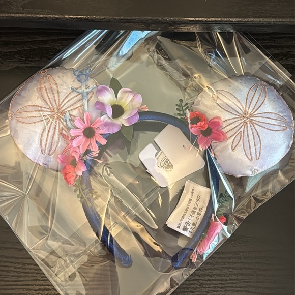 Mickey Mouse Sand Dollar Disney Cruise Line Ear Headband - Picture 4 of 5